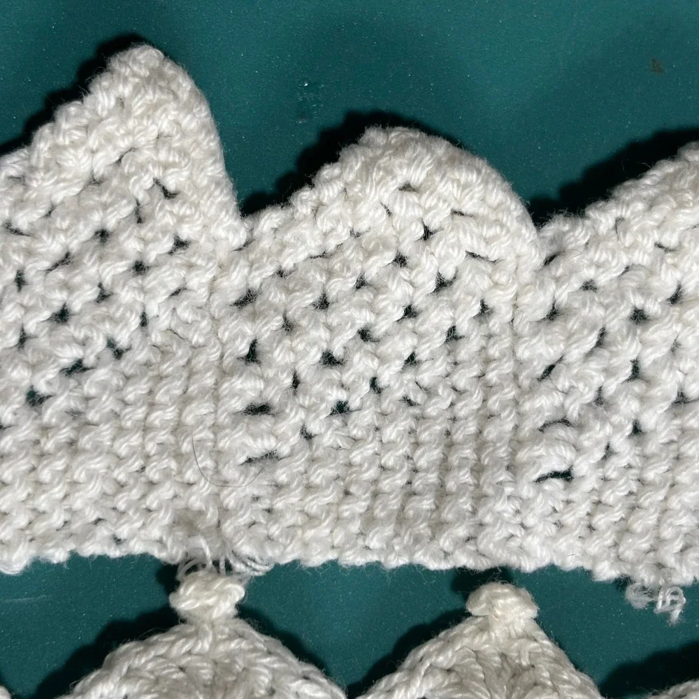 Vintage‎ White Crochet Lace Trim Lot 6pc Heart Satin Ribbon Junk Journal Sewing